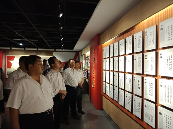 隴運(yùn)集團(tuán)公司黨委開(kāi)展“不忘初心、牢記使命”紀(jì)念建黨98周年主題黨日活動(dòng)